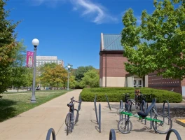 An Analyst's Guide to Champaign, Illinois: What the Data Reveals About Its Location, Commerce, and Climate